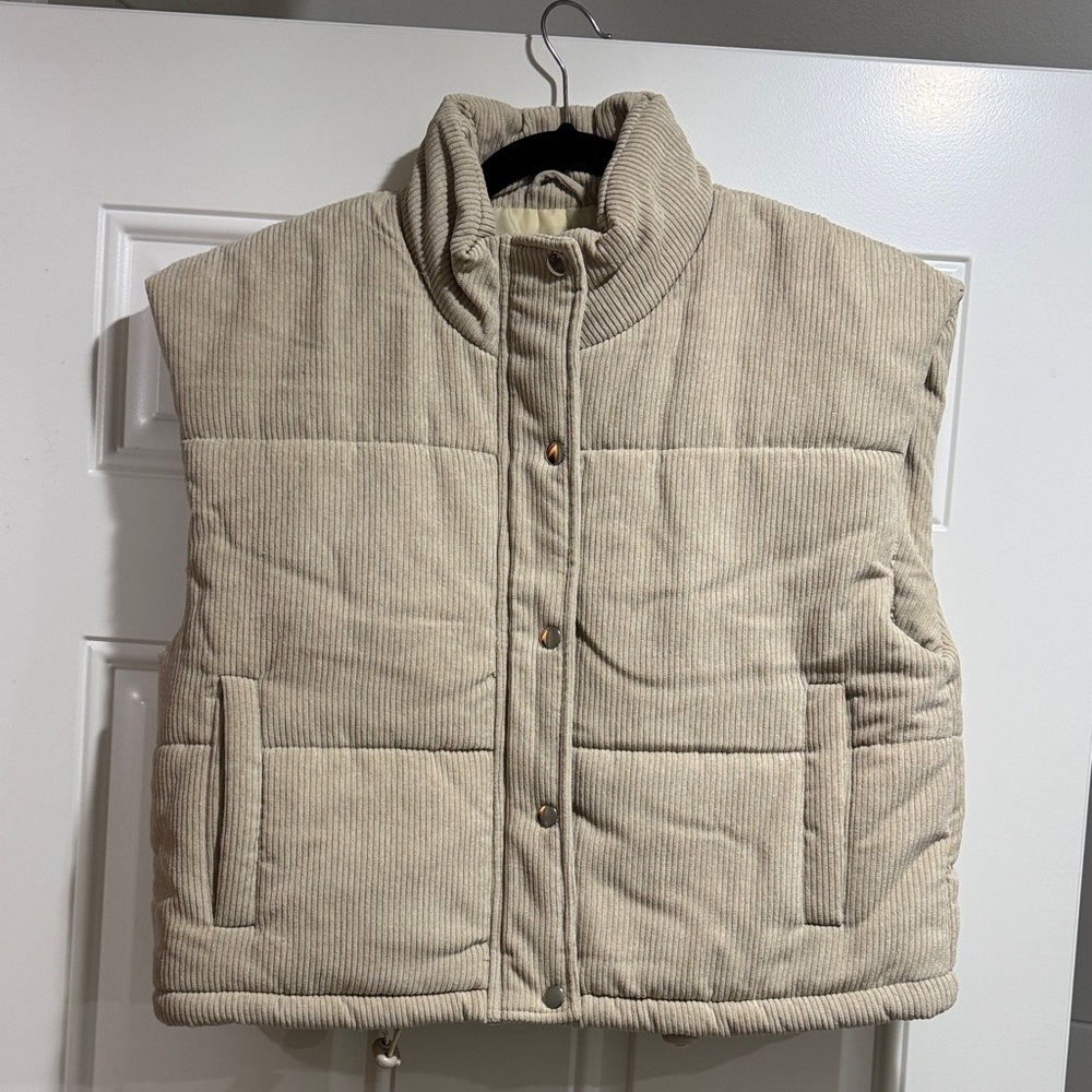 Women's Cream Puffer Vest